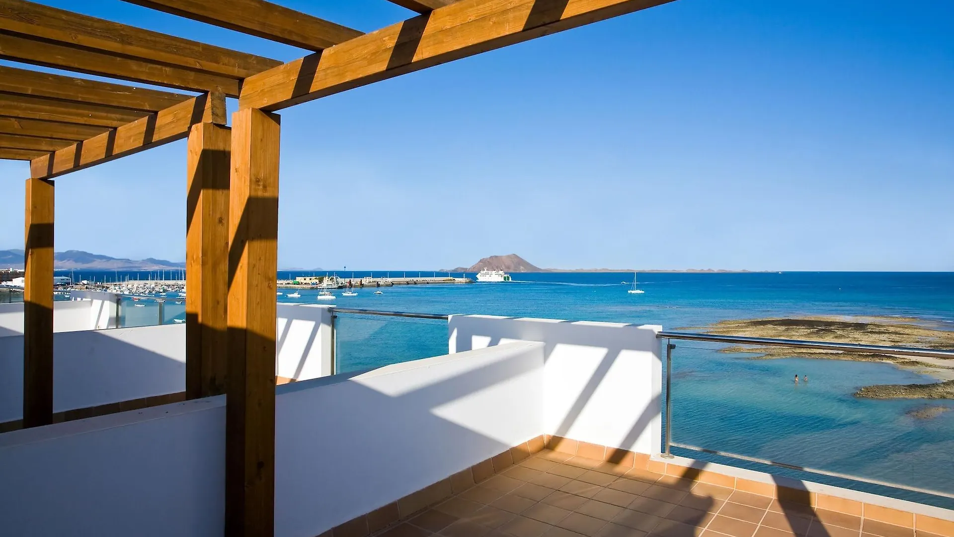 Hotel Livvo Corralejo Beach 4*,