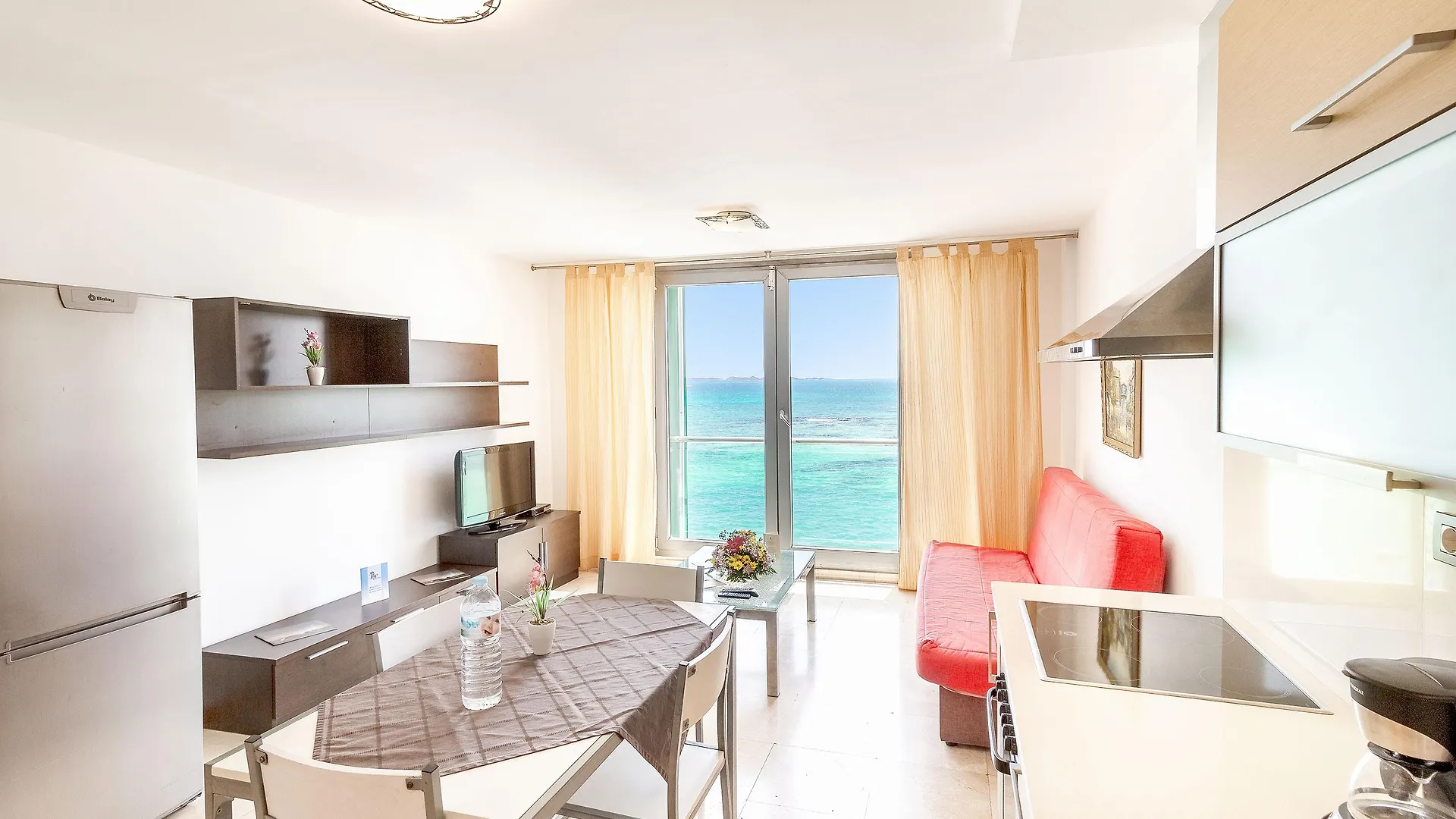 Hotel Livvo Corralejo Beach 4*,  Spain