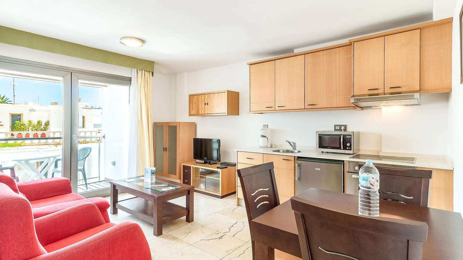 Hotel Livvo Corralejo Beach 4*,  Spain